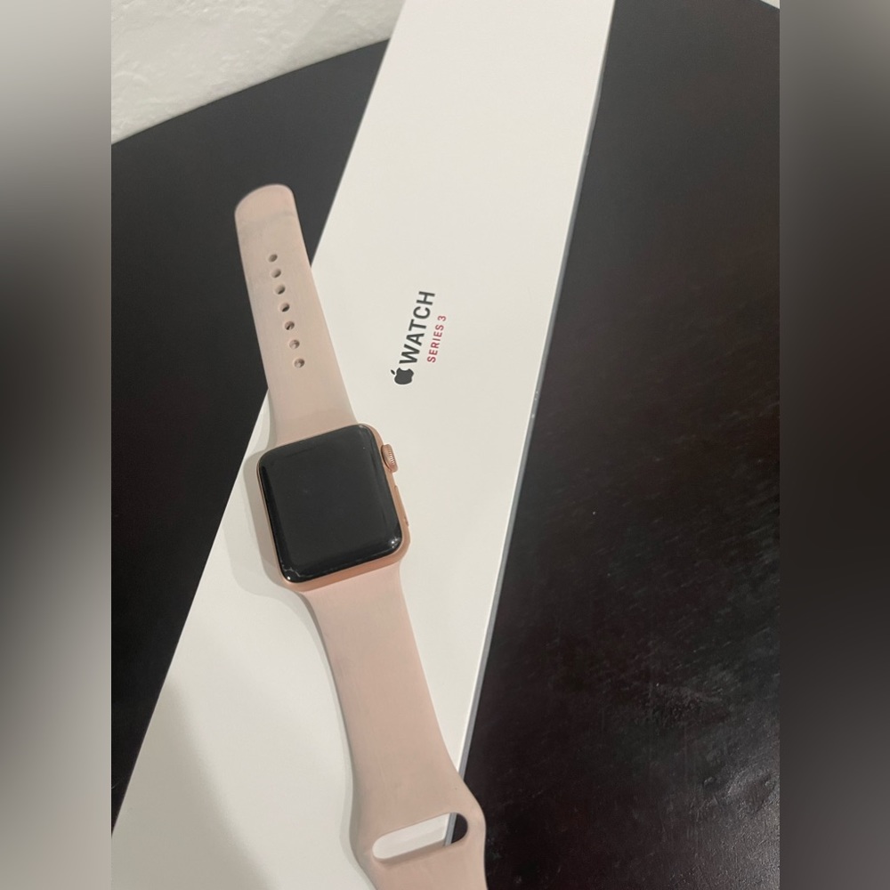 Apple Watch Series 3. 38mm